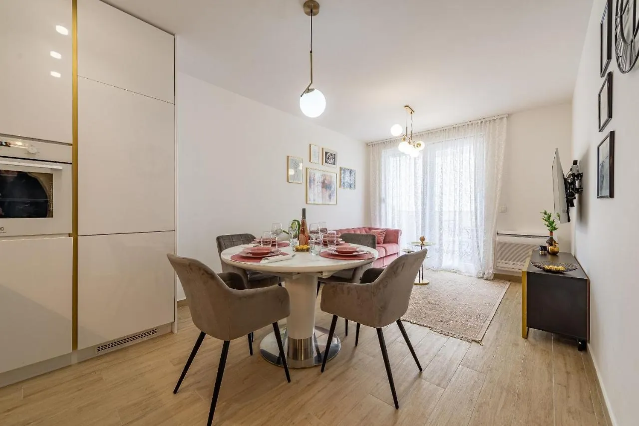Designer Apartment Zadar 0*,